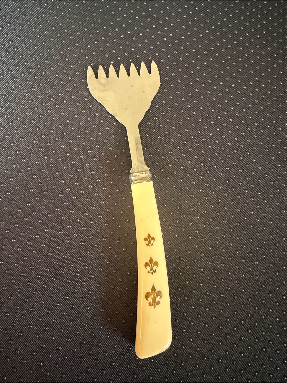 Ivory Fleur-de-Lis Handle Pastry Fork - Home Dining